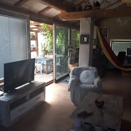 40m2 And Garden Alloggio in famiglia *